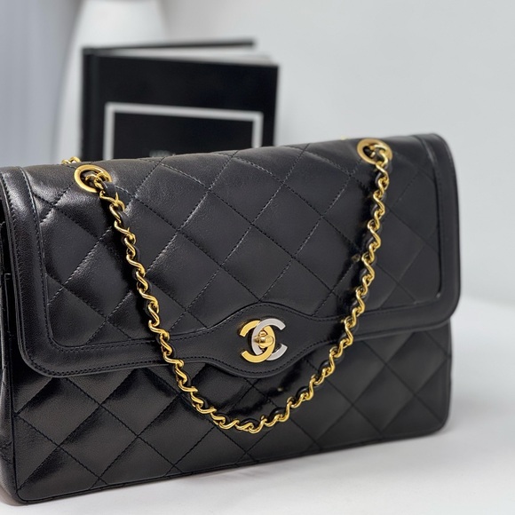 ๐ฏ๐Authentic ๐CHANEL Paris Limited Edition Lambskinn Double Flap - Picture 10 of 10